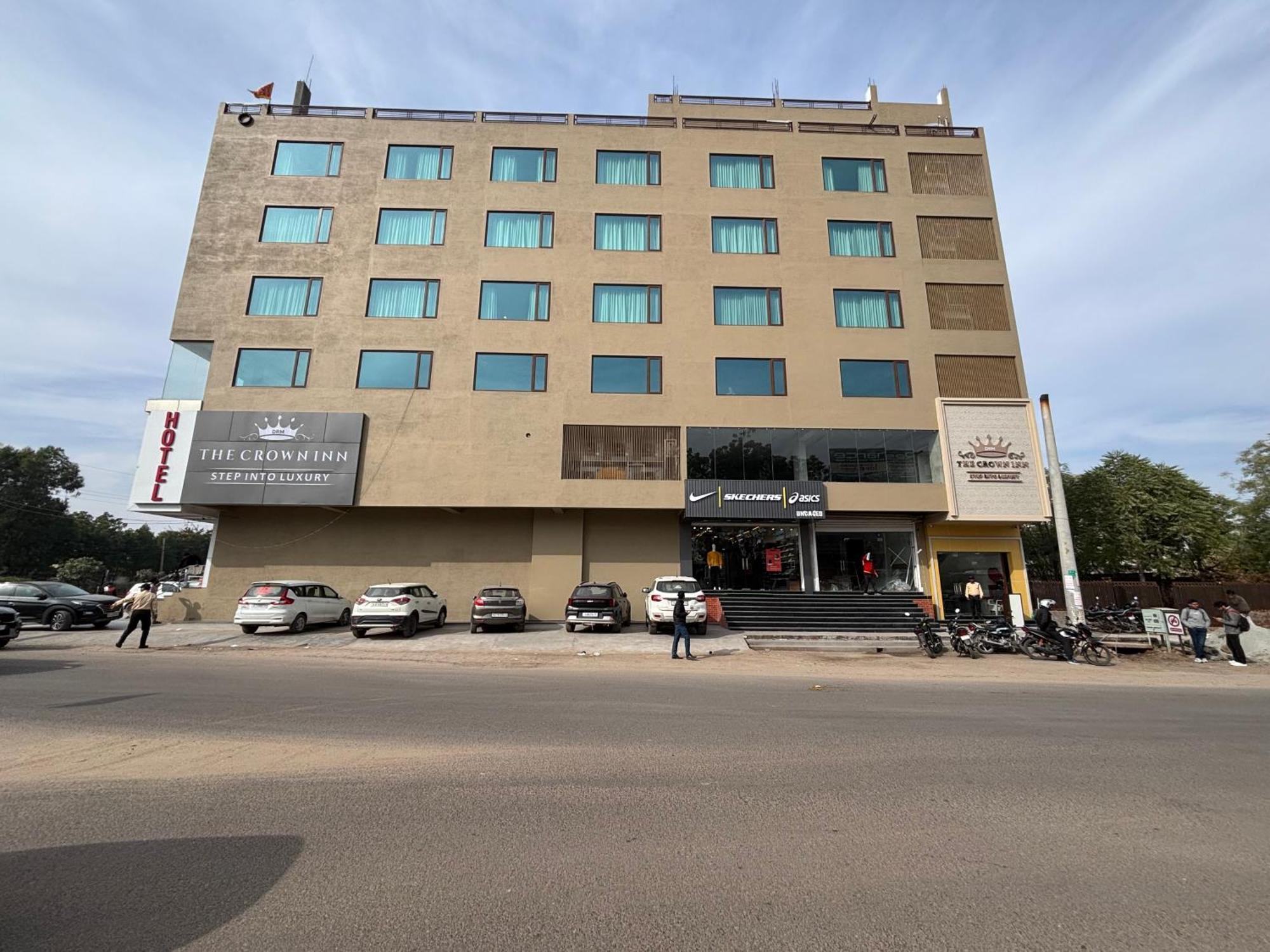 Hotel The Crown Inn Jhunjhunu Exteriér fotografie
