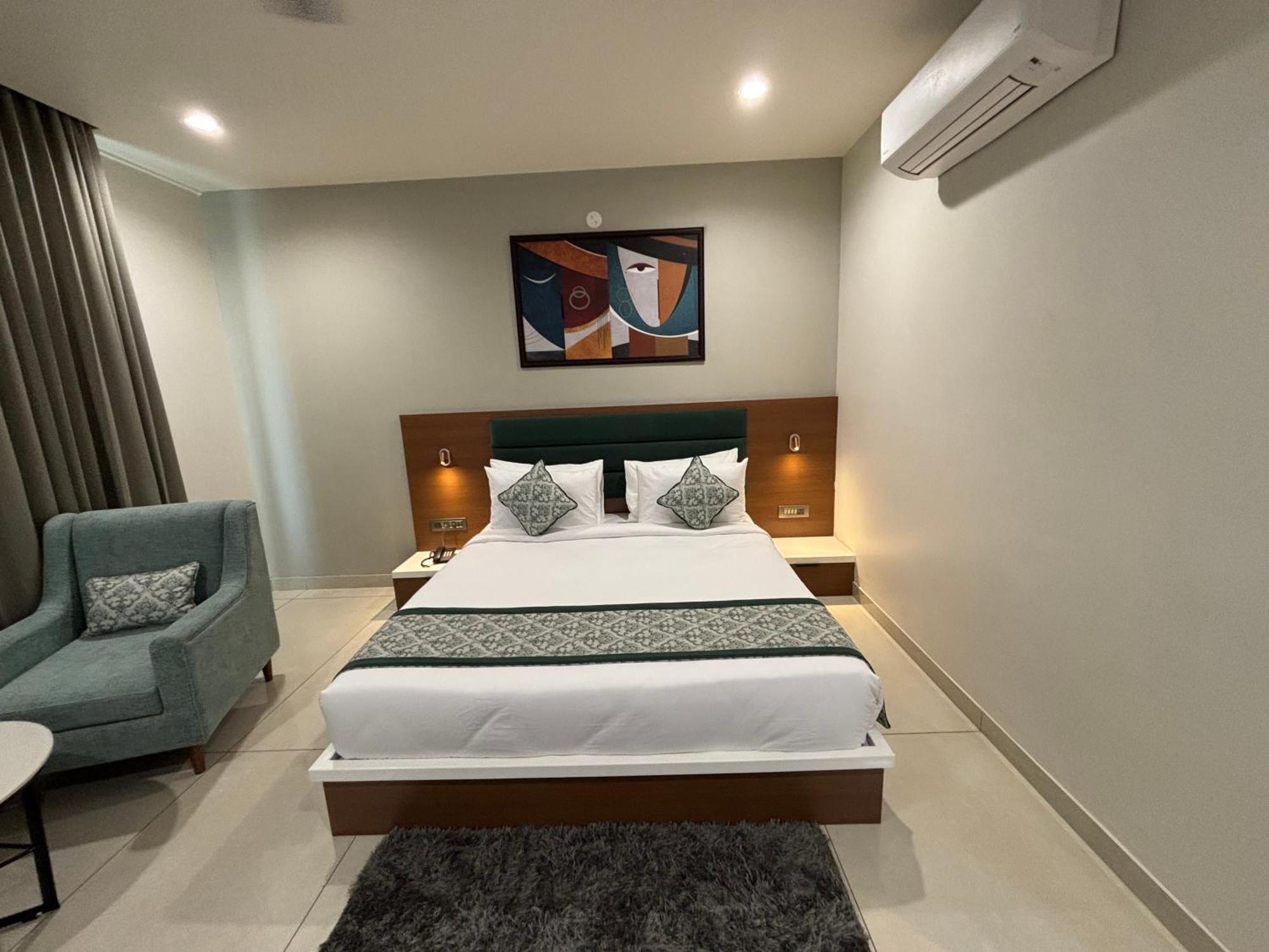 Hotel The Crown Inn Jhunjhunu Exteriér fotografie