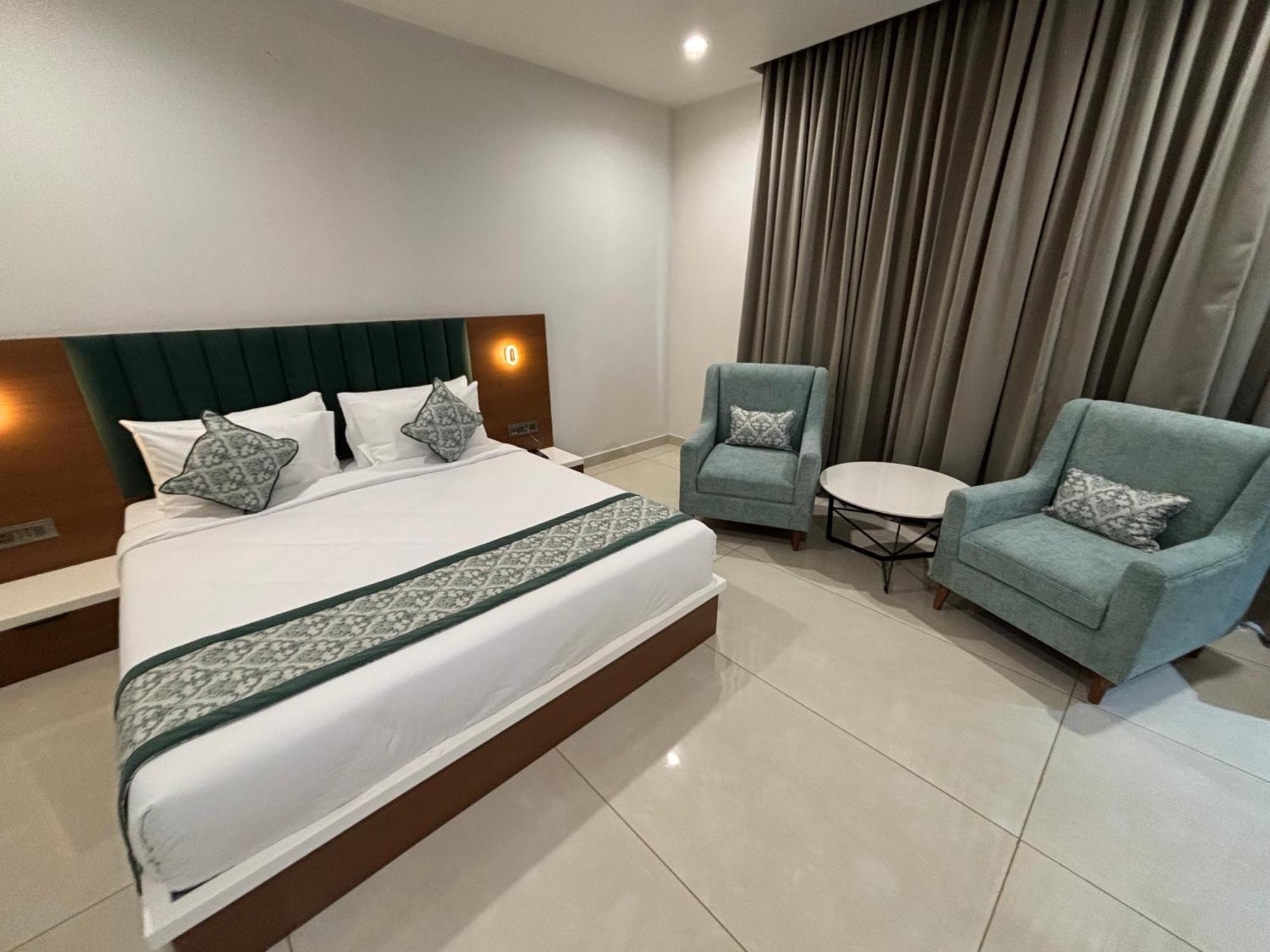 Hotel The Crown Inn Jhunjhunu Exteriér fotografie